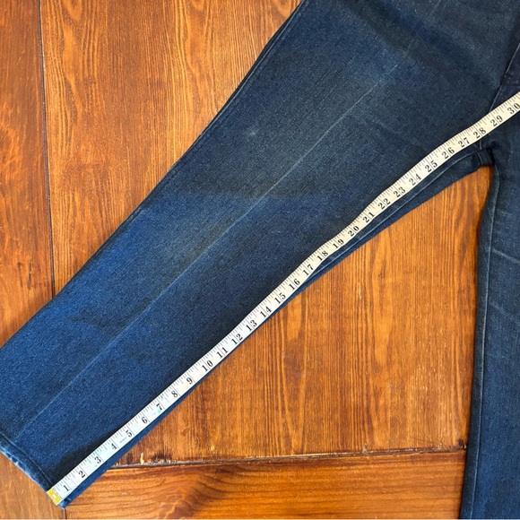 Vintage 90s High-Waisted Dark Wash Jeans - Picture 11 of 11